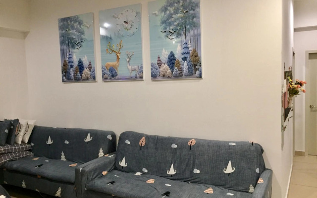 12pax Golden Shine Homestay @Midhills Genting