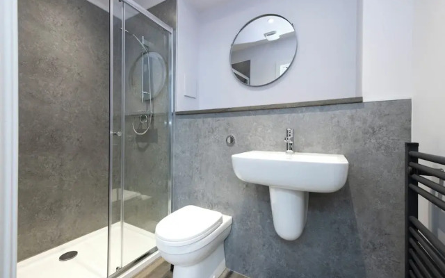 JOIVY Deluxe Studio near The Meadows