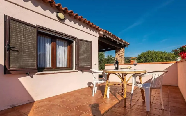 Appealing Apartment Near the sea