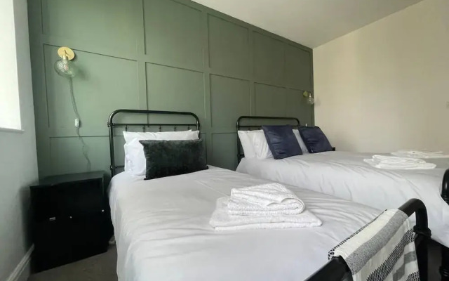 Stylish 1-bed Apartment in Swindon