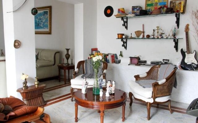 Hostal Casa Cristales