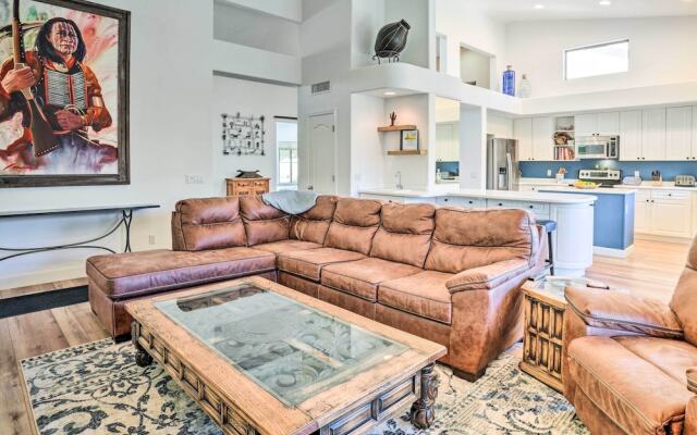 Pool, BBQ & Fire Pit: Family Home in Cave Creek