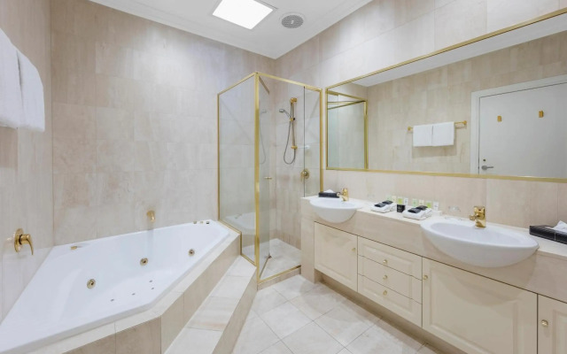 Kimberley Gardens Hotel & Serviced Apartments