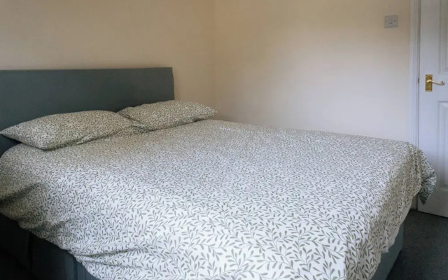 Snug & Serene 2BD Flat - Roseburn