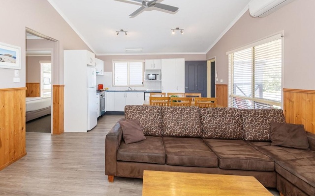 Holiday Haven Lake Tabourie – Guest Rooms – Lake Tabourie