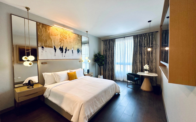 Chez Hotel Arlington Heights