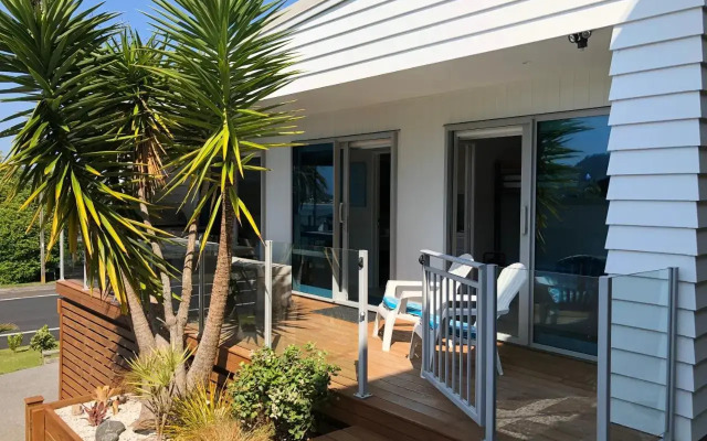 The Beach Pod Studio - Tairua Bach