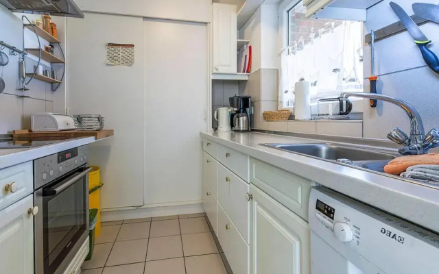 Apartment in Friedrichskoog-spitze With Parking