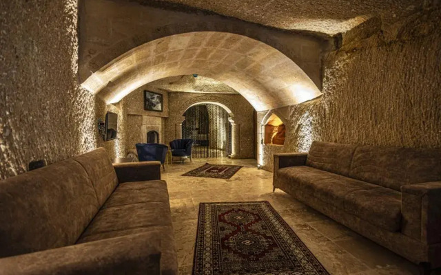 Zumrut Anka Cave Hotel