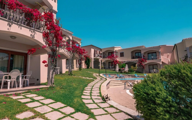 The Fantastic Residenza Badus Studio Sleeps 2 Num0828