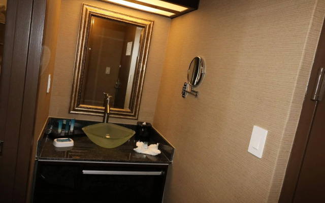 Radisson Hotel Southfield-Detroit