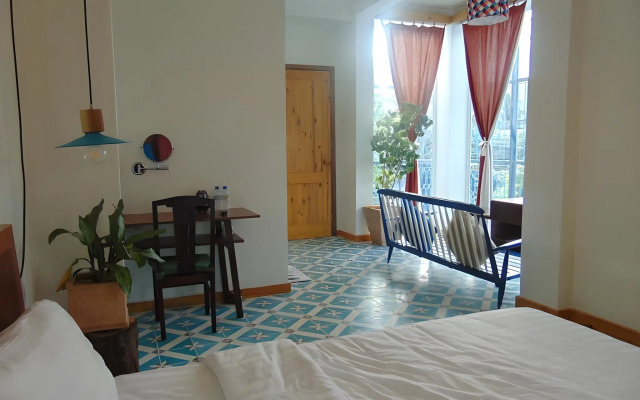 Hotel De Condor