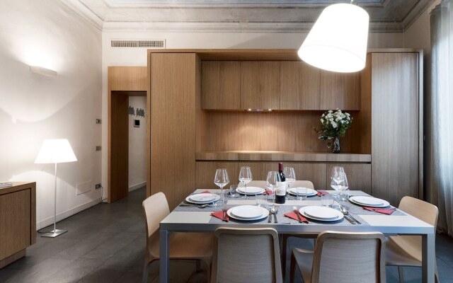 Pilastri Five Senses