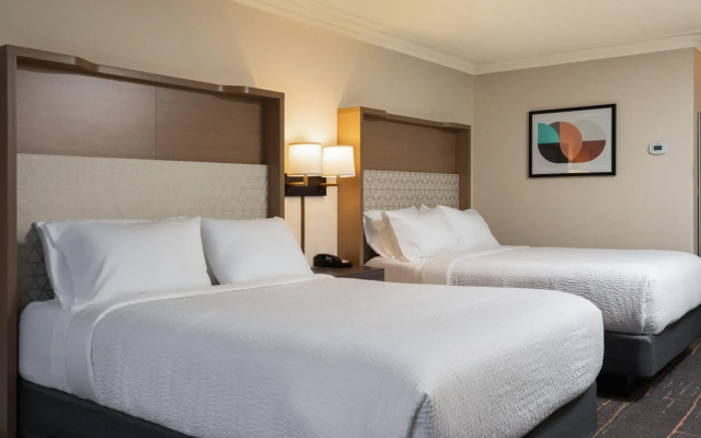 Holiday Inn Victoria Elk Lake by IHG
