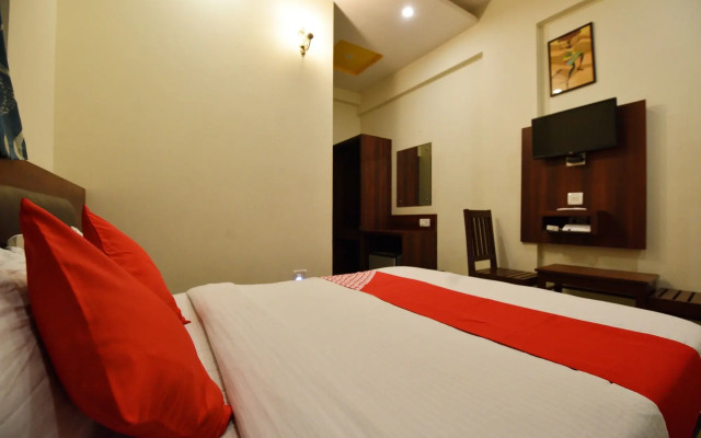 OYO 3311 Hotel Apple 9