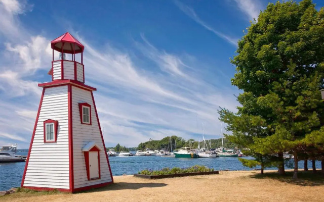 Ramada Gananoque Provincial Inn