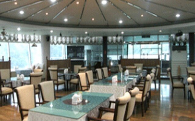 Gumi Park Business Hotel