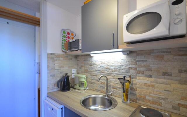 Appartement Les Menuires, 1 pièce, 2 personnes - FR-1-452-273