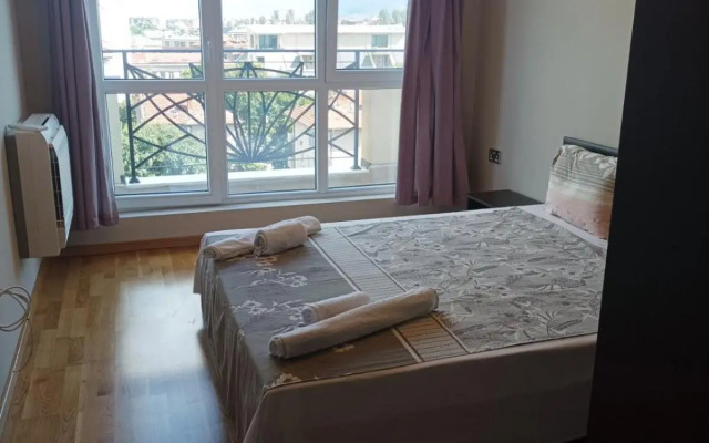 One Bedroom Apartment 46- Trakia 54 А