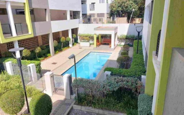 Stunning, Modern 1 bedroom Apartment Sandton