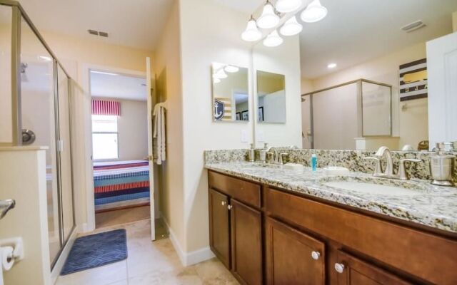 9 Bedroom 5 Bathroom in Champions Gate