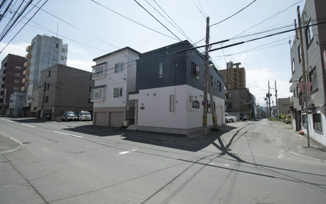 UCHI Living stay NAKAJIMA park