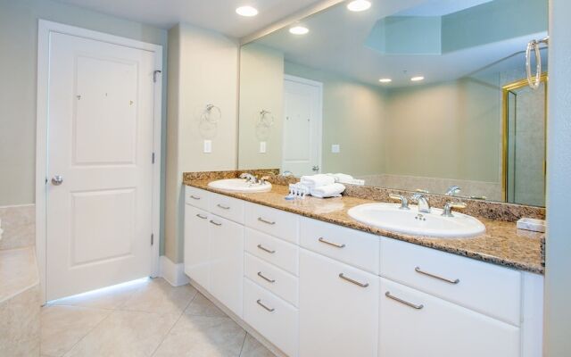 Crb0301 2 Bedroom Condo