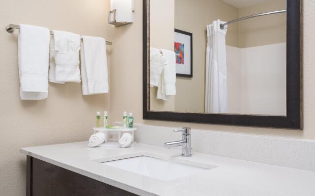 Holiday Inn Express & Suites Ames, an IHG Hotel