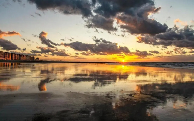 Apartment in Middelkerke With Sea Views