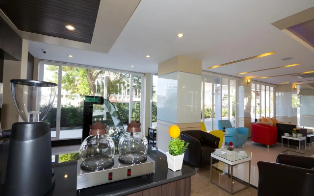 The Ozone Boutique Hotel (SHA Plus)