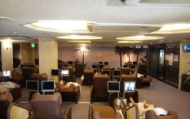 Hiroshima Capsule Hotel & Sauna New Japan EX - Caters to Men