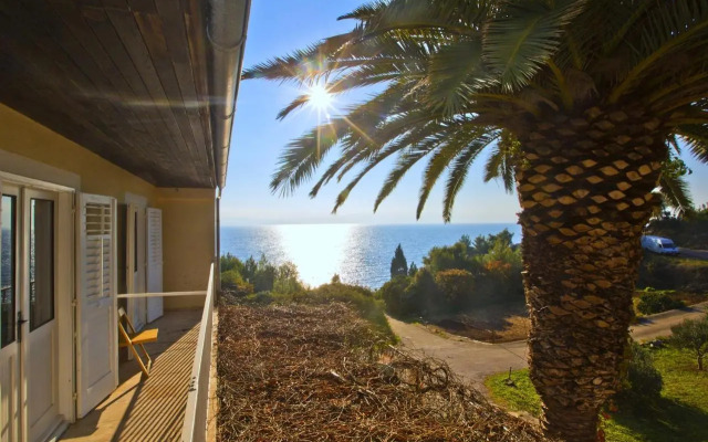 Seaside secluded apartments Cove Tvrdni Dolac, Hvar - 4008