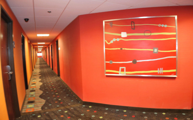 Holiday Inn Express W-I40/Whitebridge Road by IHG