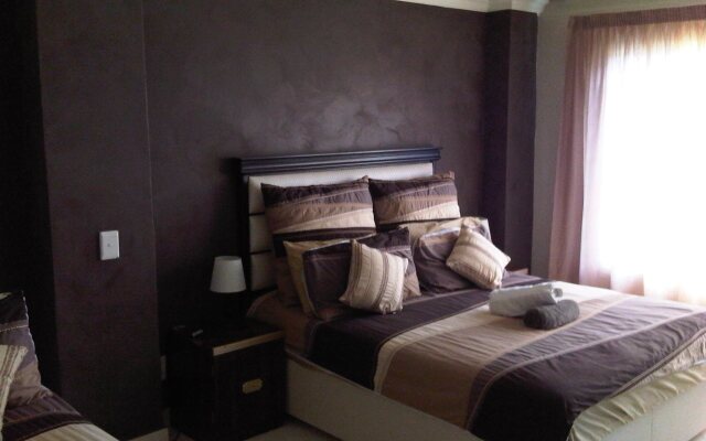 Desert Oasis Lodge