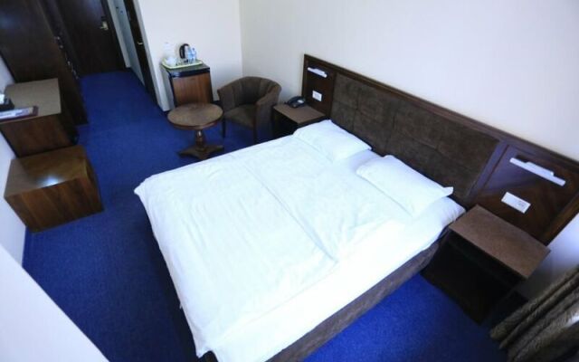 Велла Элегант