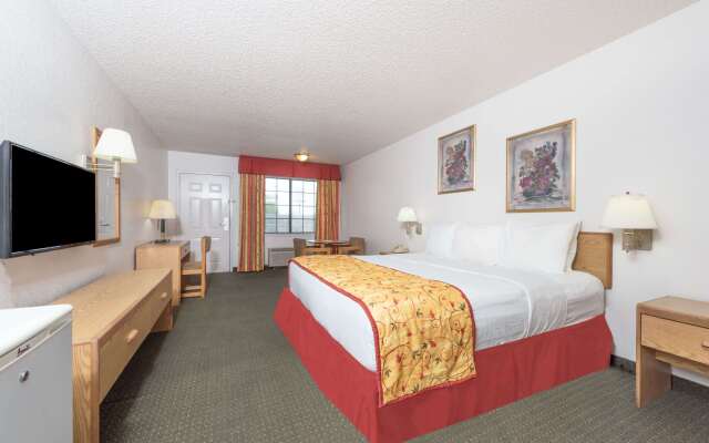 Days Inn by Wyndham Waco Near Downtown/University