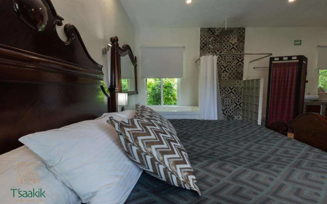 Tsaakik Jungle Hotel & Spa