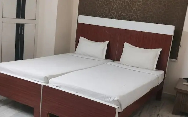 Sunrise Seaesta Service Apartments