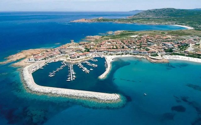 Complessi Residenziali Cala Longa