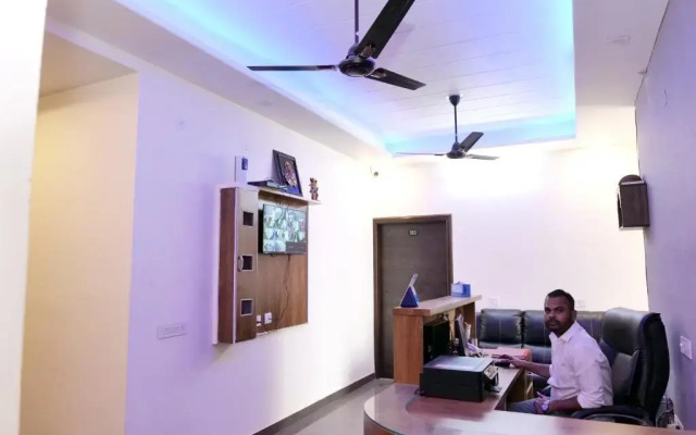 Hotel Ira Mansarovar