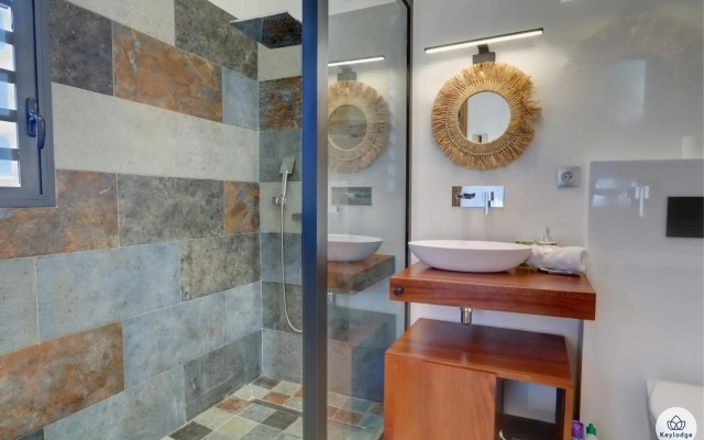 Villa Aïna - Piscine 4 étoiles - Vue mer - Saint Leu