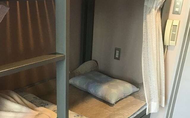 Narita Airport Samurai Hostel