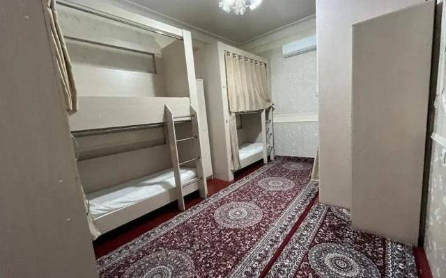 Bruce hostel