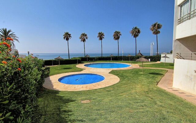 Luna Beach Studio 210