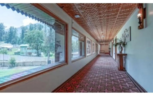 Hotel Hilltop