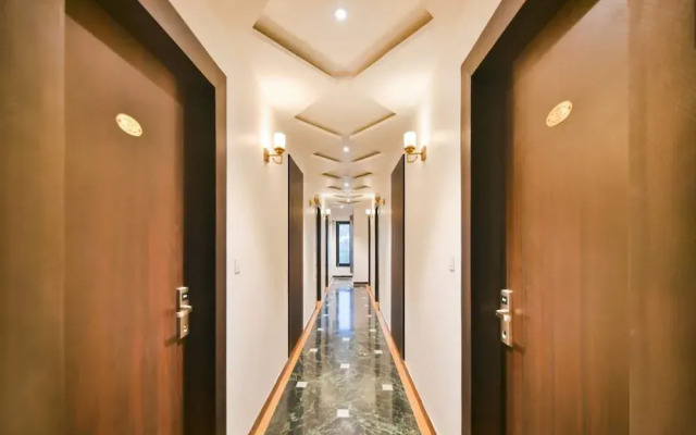 Capital O 38052 Hotel Bhopal Palace