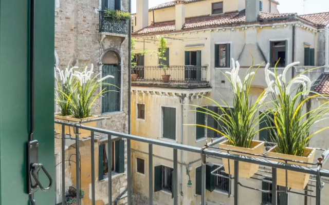 Rialto Project Apartment 3 by Wonderful Italy