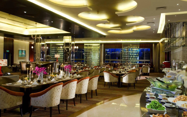 Huaqiao New Century Grand Hotel