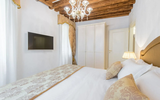 San Teodoro Palace Luxury Apartments