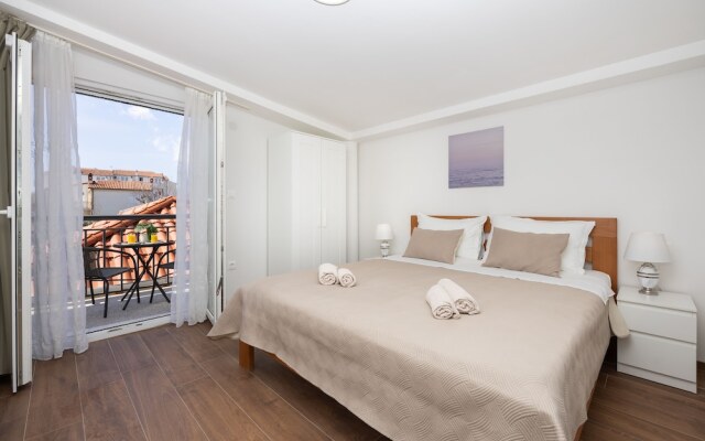 Lovely 1 Bedroom Apartment